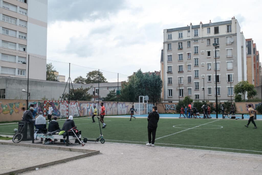 Terrain de foot rue des Cités à Aubervilliers